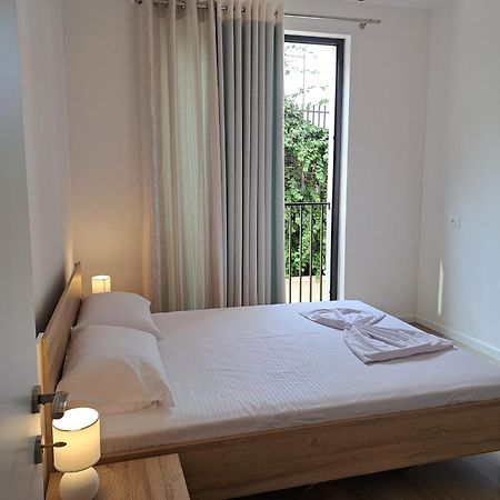 Mamani Apartments Saranda Exterior photo